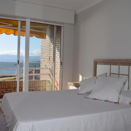 Apartamento A Pie De Playa En As Sinas. บียานูเอบา เด อาโรซา ภายนอก รูปภาพ